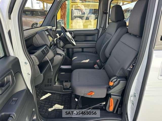 Honda N-VAN 2025-12 5874784-4