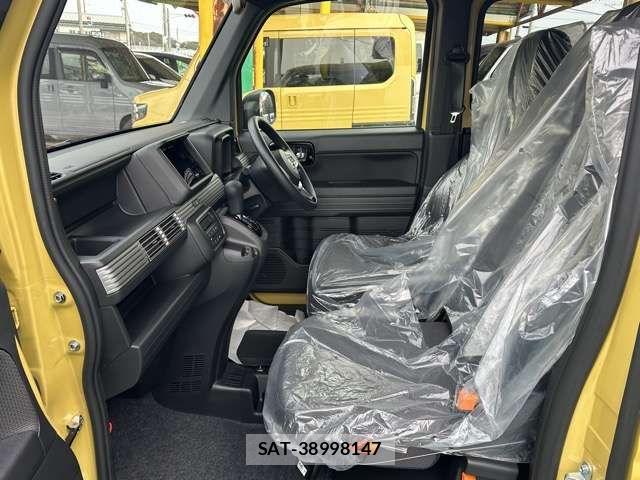 Honda N-VAN 2026-02 5874783-4