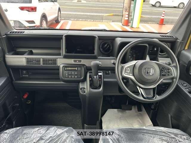 Honda N-VAN 2026-02 5874783-6