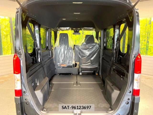 Honda N-VAN 2024-08 6613953-10