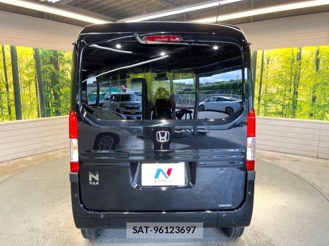 Honda N-VAN 2024-08 6613953-15