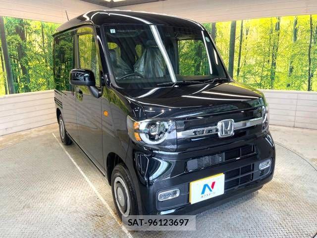 Honda N-VAN 2024-08 6613953-16