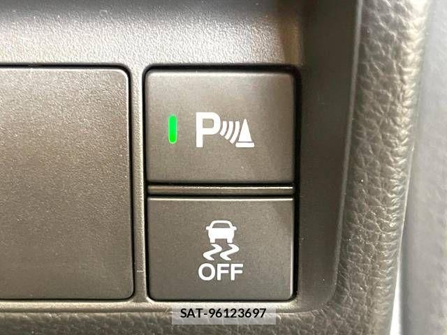 Honda N-VAN 2024-08 6613953-4
