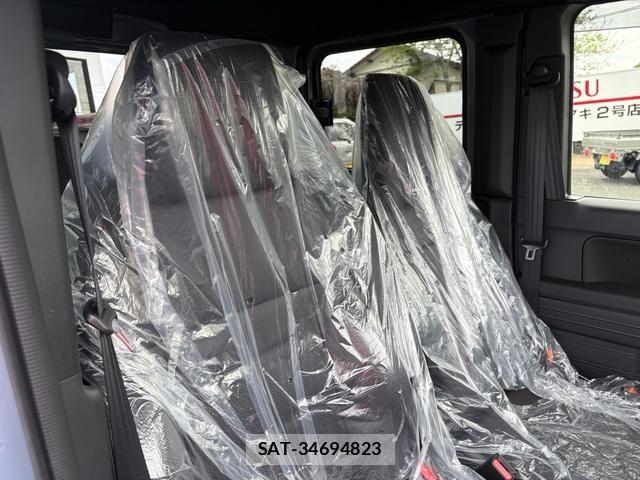 Honda N-VAN 2025-08 6613951-14