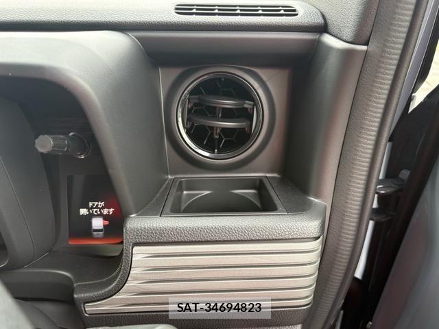 Honda N-VAN 2025-08 6613951-18