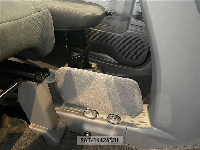 Honda N-VAN 2021-02 6752776-25