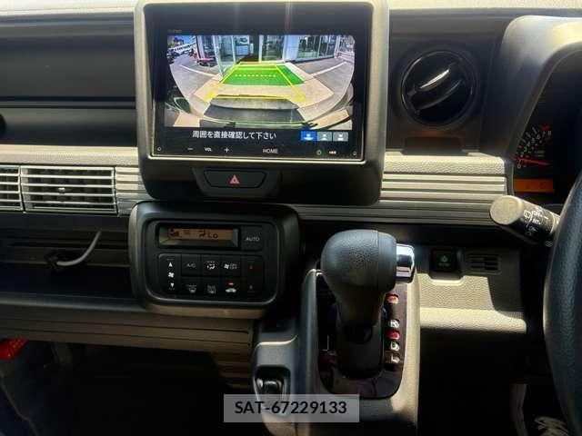 Honda N-VAN 2024-06 6910778-11
