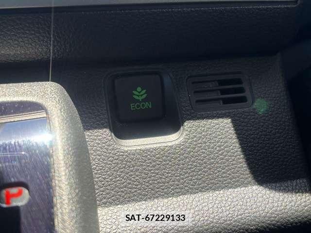 Honda N-VAN 2024-06 6910778-17