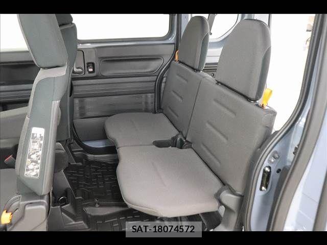 Honda N-VAN 2024-09 6910759-12
