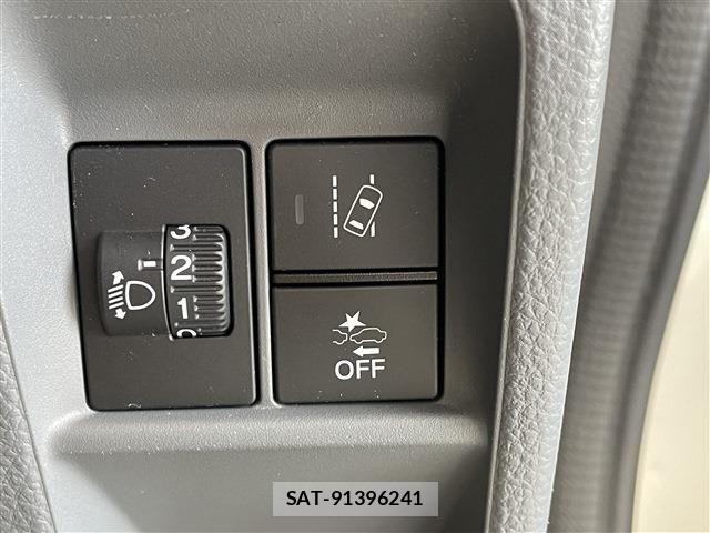 Honda N-VAN 2021-03 6910775-15