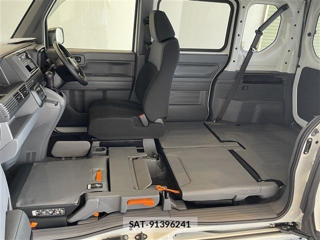 Honda N-VAN 2021-03 6910775-26