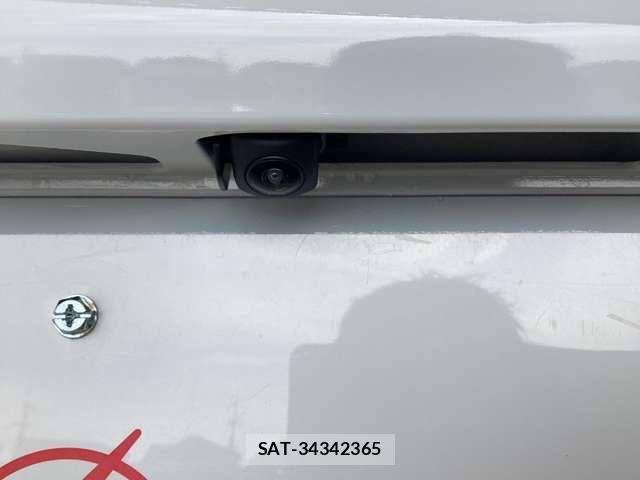 Honda N-VAN 2025-12 6910765-11