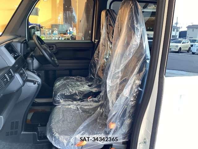 Honda N-VAN 2025-12 6910765-17
