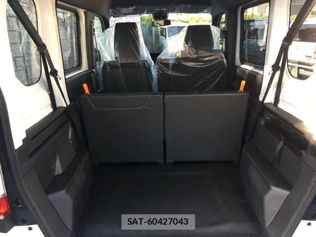 Honda N-VAN 2025-11 6910767-12