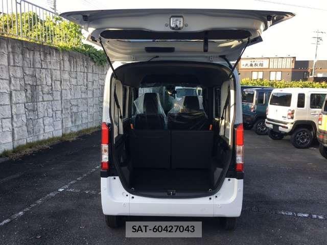 Honda N-VAN 2025-11 6910767-13