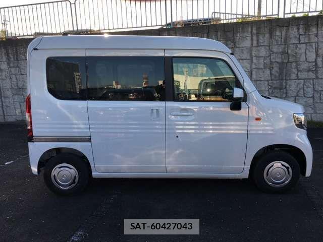 Honda N-VAN 2025-11 6910767-7