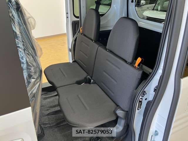 Honda N-VAN 2026-01 6910741-13