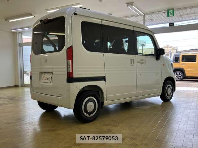 Honda N-VAN 2026-01 6910741-17