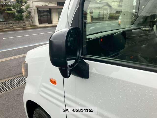 Honda N-VAN 2025-10 6910755-16