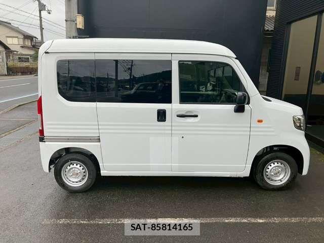 Honda N-VAN 2025-10 6910755-6