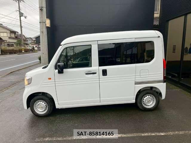 Honda N-VAN 2025-10 6910755-7