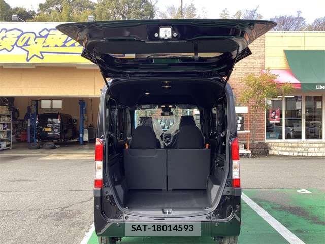 Honda N-VAN 2026-02 6910751-14