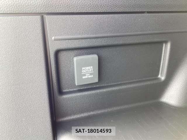 Honda N-VAN 2026-02 6910751-17