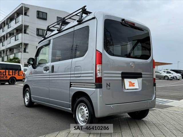 Honda N-VAN 2025-05 7021168-12
