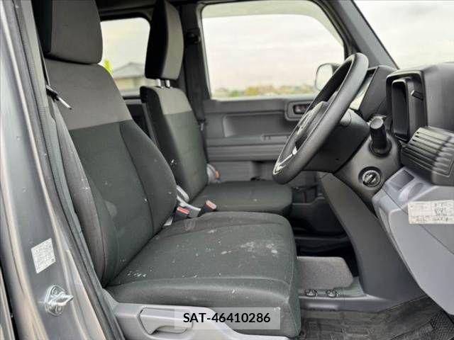 Honda N-VAN 2025-05 7021168-15