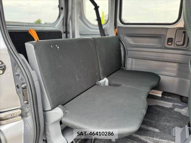 Honda N-VAN 2025-05 7021168-18