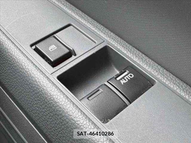 Honda N-VAN 2025-05 7021168-25