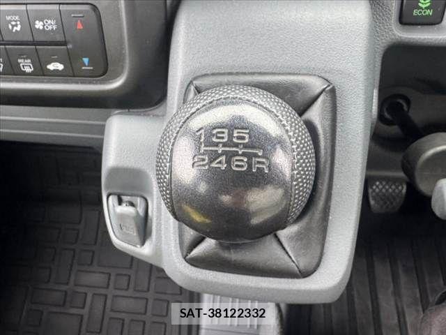 Honda N-VAN 2025-05 7223204-29