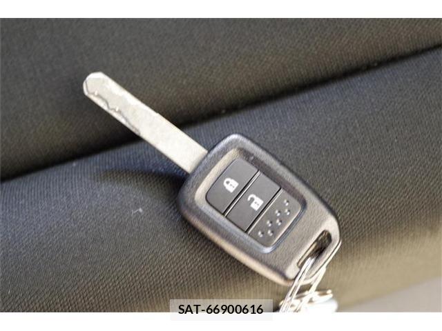 Honda N-VAN 2025-10 7223201-17
