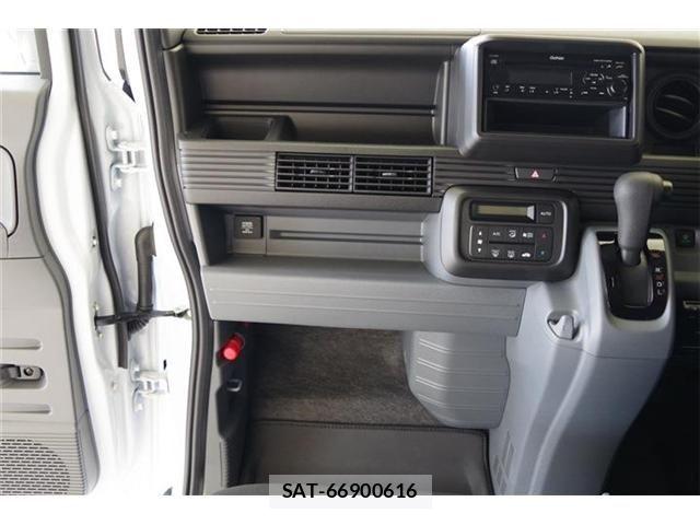Honda N-VAN 2025-10 7223201-20