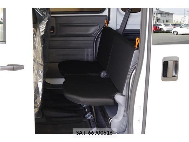 Honda N-VAN 2025-10 7223201-22