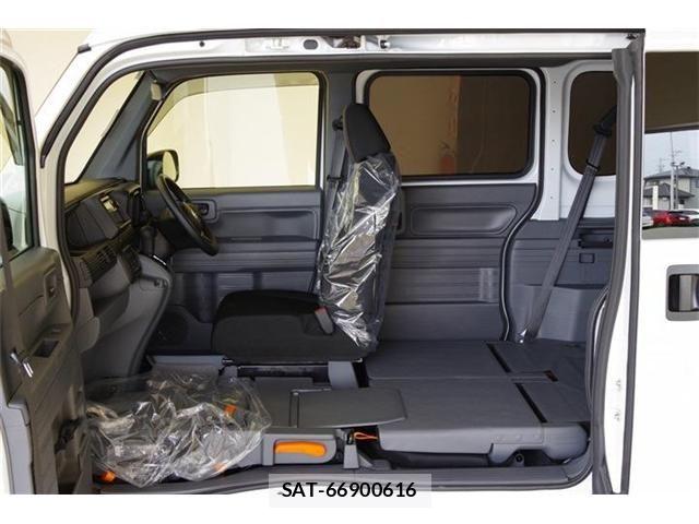 Honda N-VAN 2025-10 7223201-24