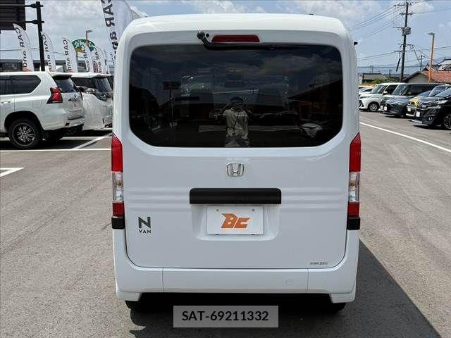 Honda N-VAN 2022-06 7223196-13