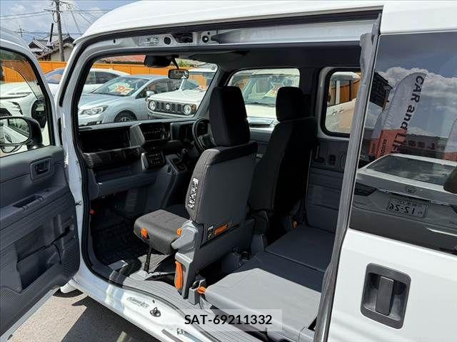 Honda N-VAN 2022-06 7223196-28