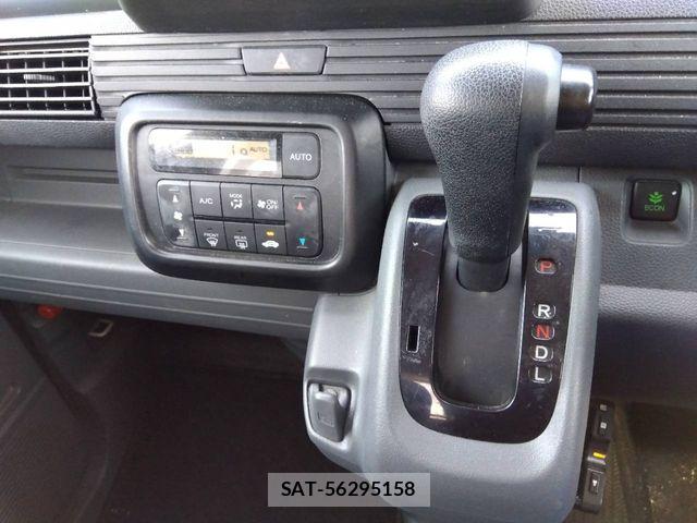 Honda N-VAN 2019-04 7216548-9