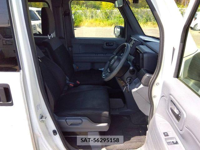 Honda N-VAN 2019-04 7216548-3