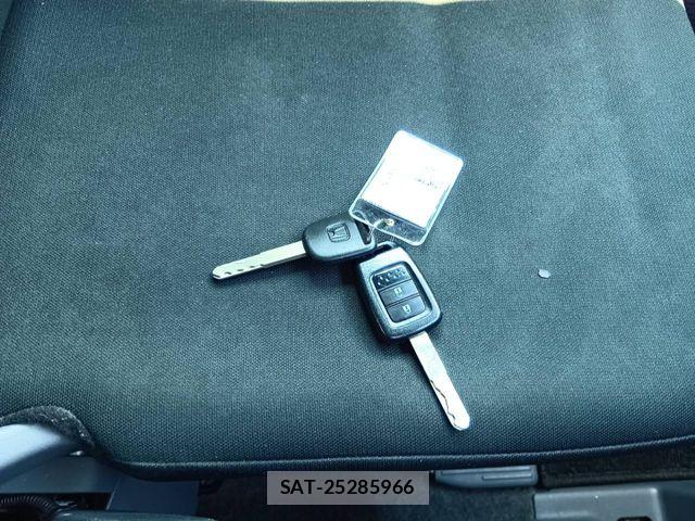 Honda N-VAN 2019-04 7216546-10