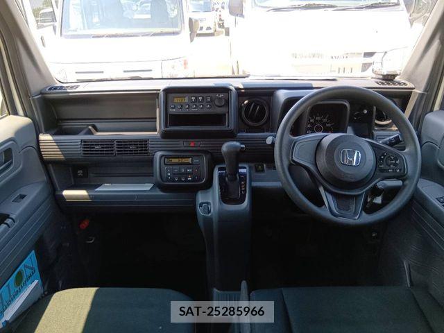 Honda N-VAN 2019-04 7216546-1