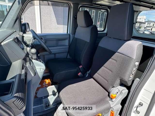 Honda N-VAN 2020-04 7272619-10