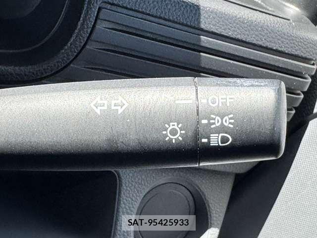 Honda N-VAN 2020-04 7272619-18