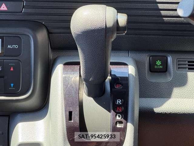 Honda N-VAN 2020-04 7272619-22