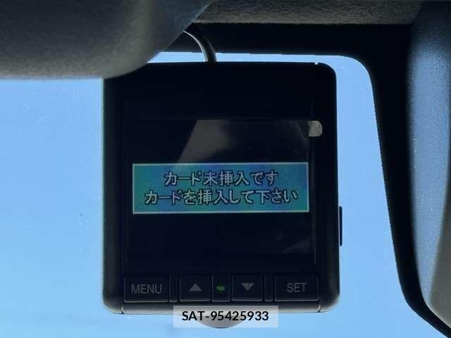 Honda N-VAN 2020-04 7272619-28