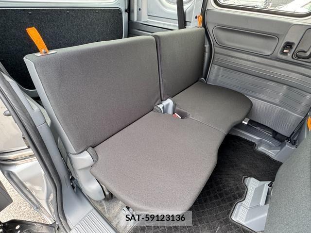 Honda N-VAN 2021-04 7272621-11