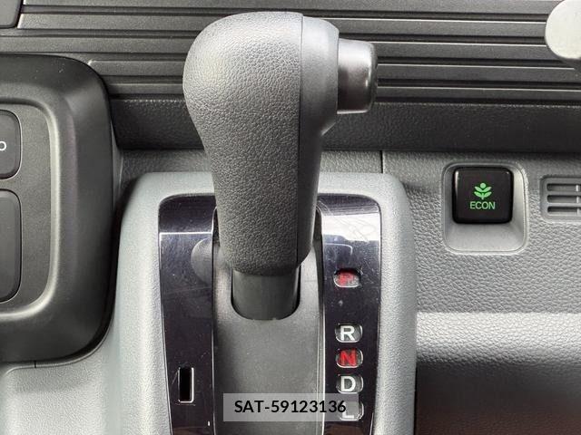 Honda N-VAN 2021-04 7272621-20