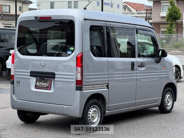 Honda N-VAN 2021-04 7272621-6