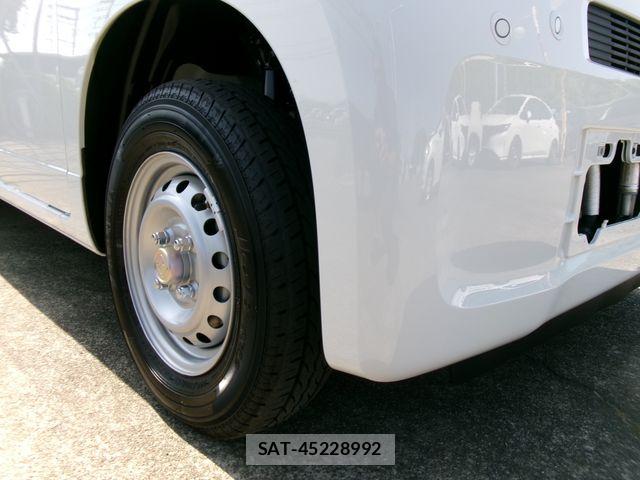 Honda N-VAN 2026-05 7329108-9